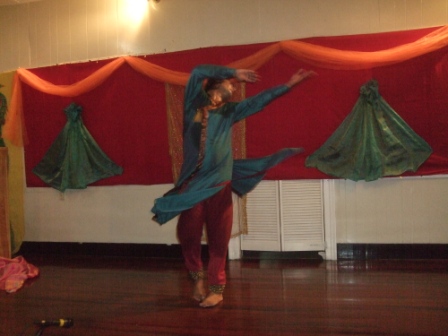 Индийские танцы в Гайане